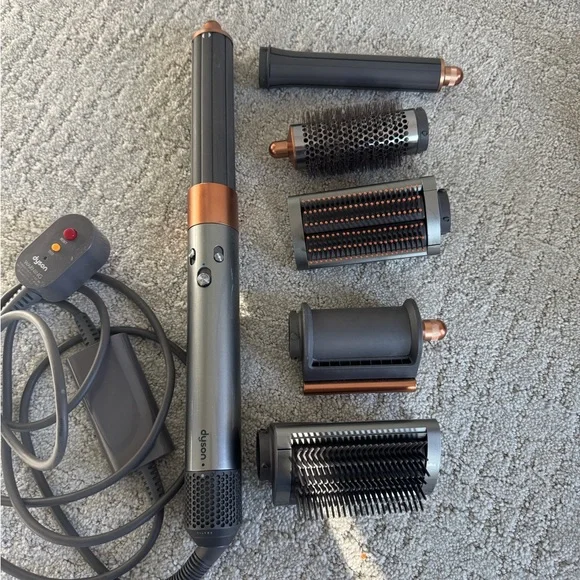 Dyson Gray and Copper Hair Styler Set - Picture 1 of 2